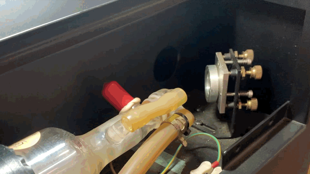 拆第一鏡.gif