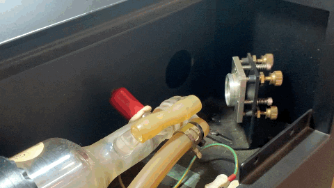 裝第一鏡.gif