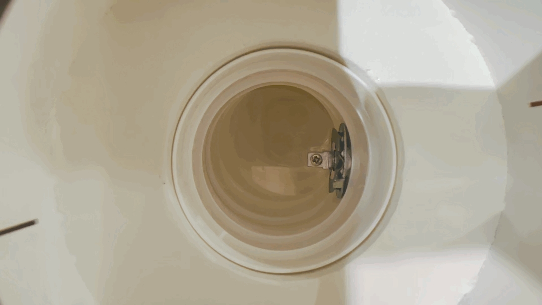Turning the flexible tube switch.gif